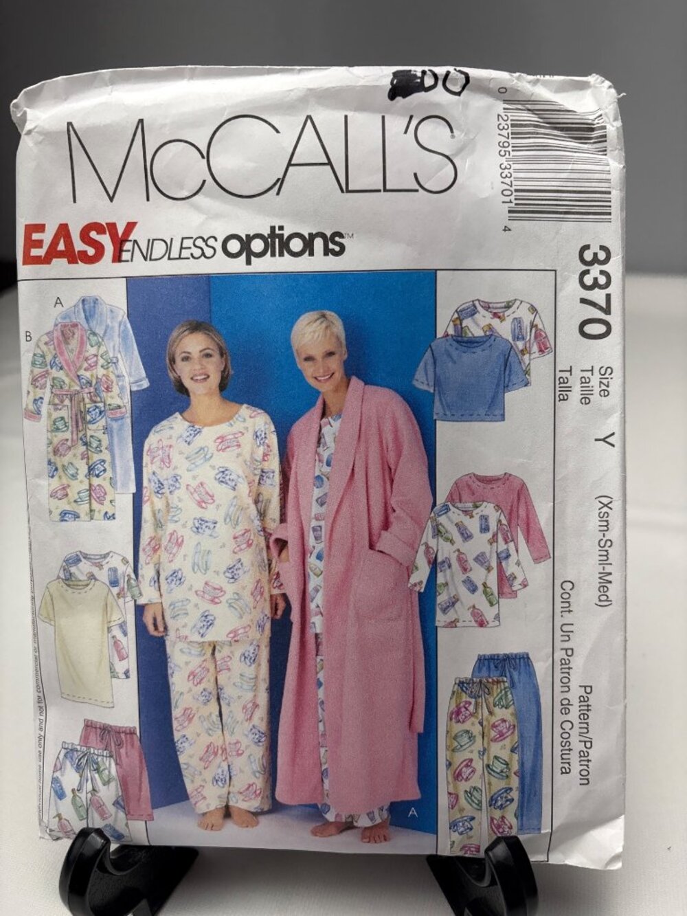 McCalls 3370 Sewing Pattern Misses Pajamas Robe Size XS-S-M Uncut